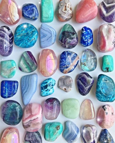 Minerals Aesthetic, Gemstone Aesthetic, Pretty Crystals, Crystal Altar, Crystal Vibes, Crystal Aesthetic, Spiritual Crystals, Pretty Rocks, Crystals For Sale