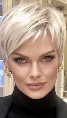 Shaggy Pixie For Fine Hair, Edgy Short Haircuts For Fine Hair, "bixie" Hairstyles, Short Messy Hair Choppy Pixie Cuts, 2023 Short Haircuts, Short And Sassy Hair, Under Cut Pixie, Feminine Pixie Haircut, Fine Flat Hair