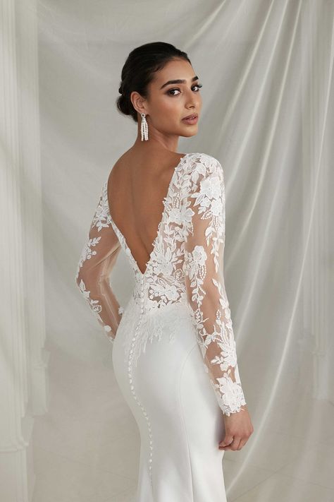 Justin Alexander - Style 88267: Long Sleeve Stretch Mikado Fit and Flare with Cutout Lace Train Wedding Dress Fit And Flare, Registry Wedding Dress, Convertible Wedding Dresses, Illusion Wedding Dress, Wedding Dress With Pockets, Trumpet Wedding Dress, Justin Alexander, Fit And Flare Wedding Dress, Wedding Dress Train