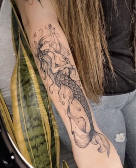 Mermaid Flower Tattoo, Trendy Fall Hair Color, Fun Tattoos, Palm Tattoos, Mermaid Tattoo, Mermaid Tattoos, Sleeves Ideas, Fall Hair Color, Tattoo Design Drawings