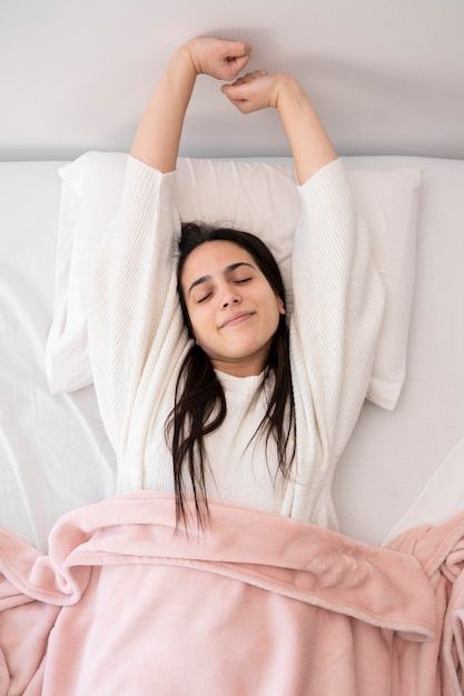 Woman Laying In Bed, Get Enough Sleep, Woman Laying, Benefits Of Sleep, Natural Face Mask, Laying In Bed, Well Balanced Diet, Improve Sleep Quality, Natural Face