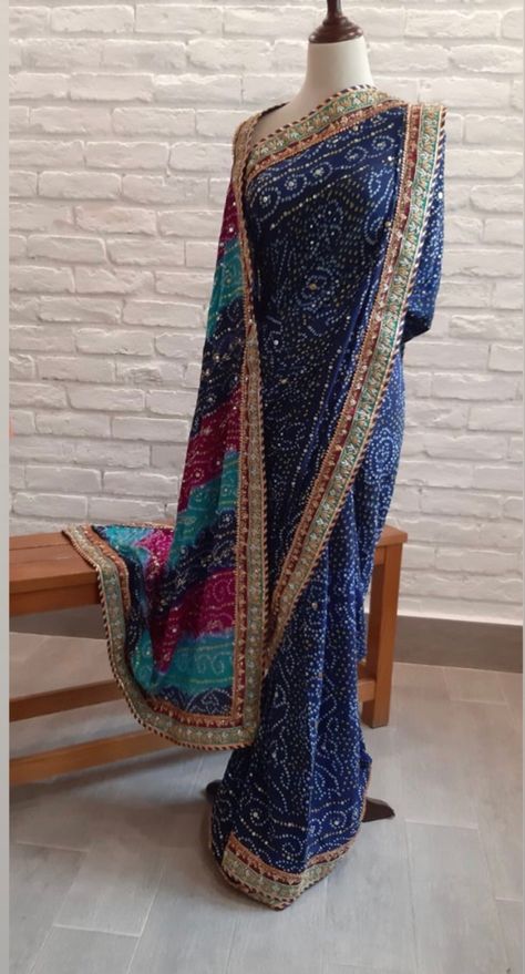 Chunri Saree, Indian Fits, Casual Bridal Dress, Indian Outfits Lehenga, Traditional Silk Saree, Anamika Khanna, Bridal Dresses Pakistan, Dusty Blue Bridesmaid Dresses, Dress Design Drawing