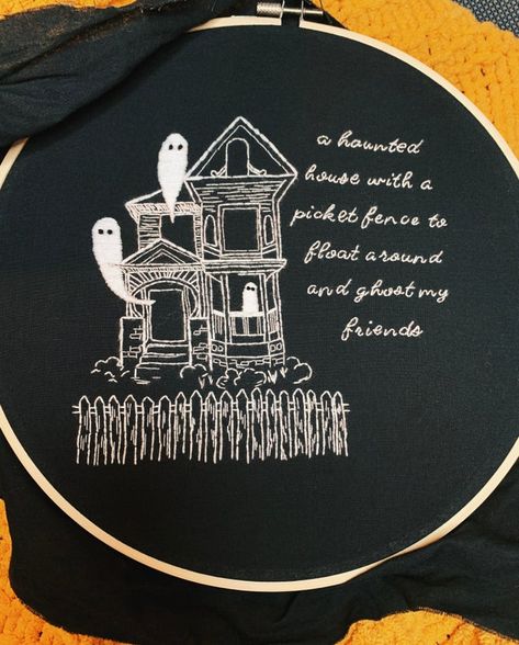 Pheobe Bridgers Embroidery, Boygenius Embroidery, Surface Embellishment, Snitches Get Stitches, Funny Embroidery, Phoebe Bridgers, Diy Embroidery Patterns, Embroidered Bag, Embroidery Ideas