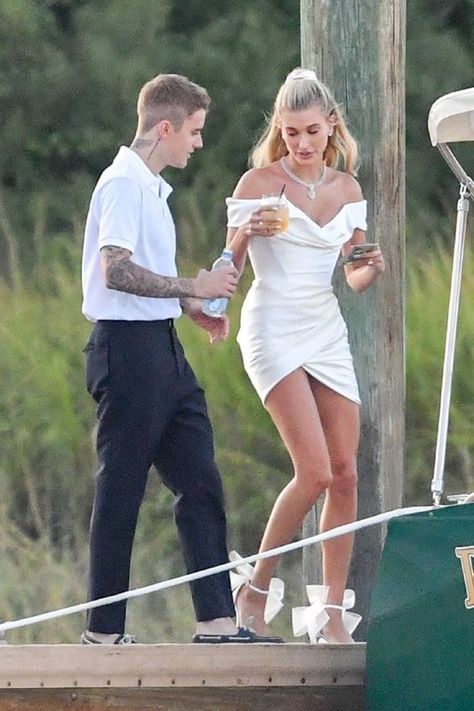 Hailey Bieber Wedding, Italy Wedding Dress, Hayley Bieber, Estilo Hailey Baldwin, Hailey Baldwin Style, Celebrity Wedding Dresses, Wedding Week, Hailey Baldwin, Reception Dress