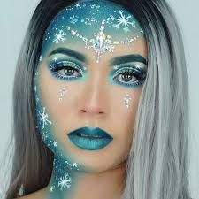 Snow Goddess, Snow Queen Costume, Ice Queen Costume, Vampire Makeup Halloween, Christmas Eye Makeup, Vampire Makeup, Christmas Makeup Look, Unicorn Makeup, Photoshoot Makeup