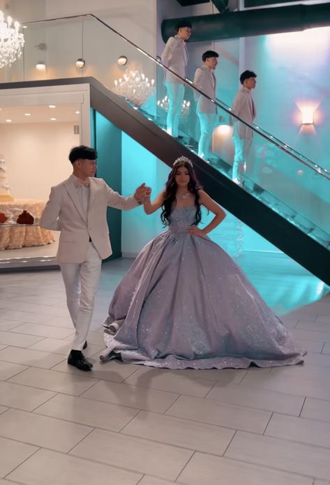 Quince With Chambelanes, Quinceanera Looks, Quinceanera Dresses Not Puffy, Quince Colors Ideas, Small Quince Dresses, Quinceanera Court Outfits, Quince Chambelanes, Quince Chambelanes Outfits, Quinceanera Aesthetic