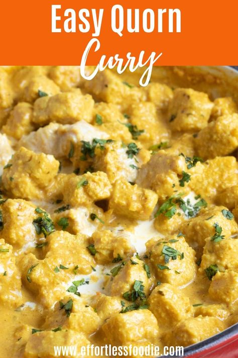 A creamy and mild vegetarian Quorn curry, perfect for busy weeknights. It's quick, easy, and on the table in just 25 minutes! Mango Chutney Chicken, Quorn Recipes, Chutney Chicken, Cubed Sweet Potatoes, Spinach Curry, Easy Recipes For Beginners, Vegetarian Curry, Pizza Recipes Easy, Cauliflower Curry