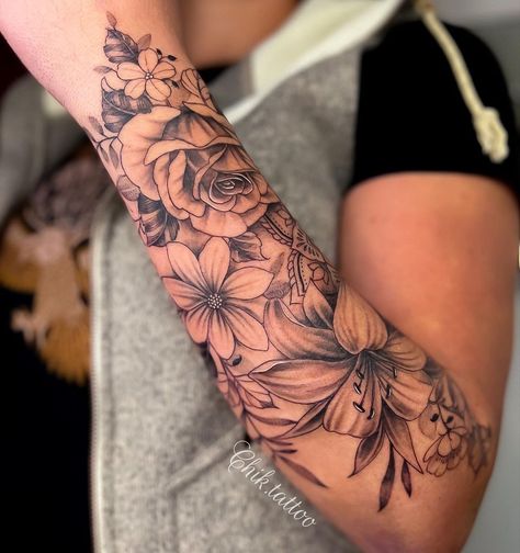 Roses And Diamond Tattoo, Black And White Floral Sleeve Tattoo For Women, Black And White Floral Sleeve Tattoo, Floral Forearm Tattoo Half Sleeves, Rose Sleeve Tattoo Women, Women Tattoos Arm, Women Arm Tattoo Ideas, Best Feminine Tattoos, Forearm Cover Up Tattoos