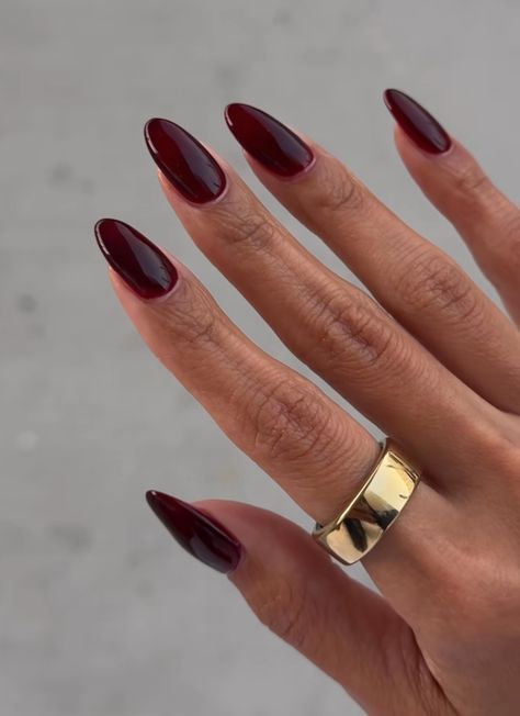 Chique Nail Designs, Milan Nails, Chique Nails, Color Borgoña, September Nails, October Nails, Basic Nails, Round Nails, Nagel Inspo