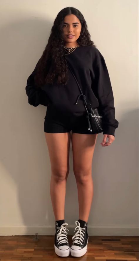 Gymshark Outfit Women, Fall Athleisure Outfits, Converse Outfit Summer, Converse Haute, Black Hoodie Outfit, Black Platform Converse, Gymshark Outfit, Jeggings Outfit, Gym Outfit Ideas