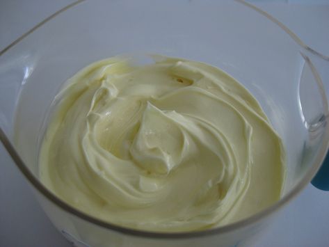 How to Make Spreadable Butter - SUSTAINABLEECHO Spreadable Butter Recipe, Spreadable Butter, Organic Butter, Western Star, Butter Spread, Omega 3 Fatty Acids, Spread Recipes, Yummy Dips, Butter Recipe