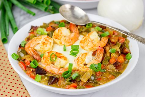 Charleston Shrimp and Grits Charleston Shrimp And Grits Recipe, Charleston Shrimp And Grits, Easy Shrimp And Grits, Bacon Shrimp, Andouille Sausage Recipes, Cajun Shrimp Recipes, Shrimp N Grits Recipe, Flavorful Shrimp, Classic Southern Recipes