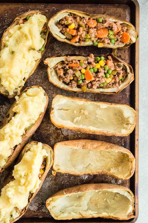 Shepherds Pie Potato Bowls, Scottish Shepards Pie, Baked Potato Cottage Pie, Cottage Pie Potatoes, Meals With Mash Potatoes, Potato Boats Baked, Potatoe Boats Recipe, Shepherds Pie Potato Skins, Shepherd Pie Baked Potato