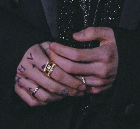 #Jungkook #JK #BTS #hands Naruto Tumblr, Hands Icon, Jeon Jeongguk, Jungkook Aesthetic, Bts Korea, Foto Jungkook, Blackpink Jisoo, Bts Boys, Tattoo Photos