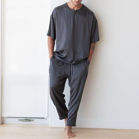 19 Best Men’s Pajamas of 2021 - Most Comfortable Men's Loungewear Men Lounge Wear, Men Pajamas Aesthetic, Pajama Outfit Men, Men’s Loungewear, Home Outfit Men, Mens Loungewear Fashion, Men Pajamas Fashion, Man Pijama, Mens Leisure Wear