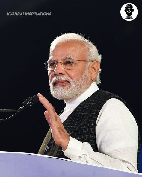 Narendra Modi HD Images Happy Face Images, Narendra Modiji, நேதாஜி Photo, Modi Ji, National Festival, Full Hd Photo, Bridal Photography Poses, Painting Reference, Famous Photos