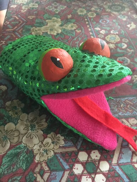 Snake Puppet, Snake Costume, Snake Party, Book 2023, Sock Puppet, Puppet Theatre, Sock Puppets, Dragon Costume, Puppet Theater