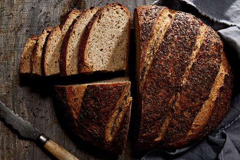 A traditional chewy, moist Jewish rye bread including both levain and an old-bread "soaker." Pumpernickel Bread Recipe, Jewish Rye Bread, Rye Bread Recipe, Pumpernickel Bread, Rye Bread Recipes, Pita Bread Recipe, King Arthur Baking, Deli Sandwiches, Dough Ingredients