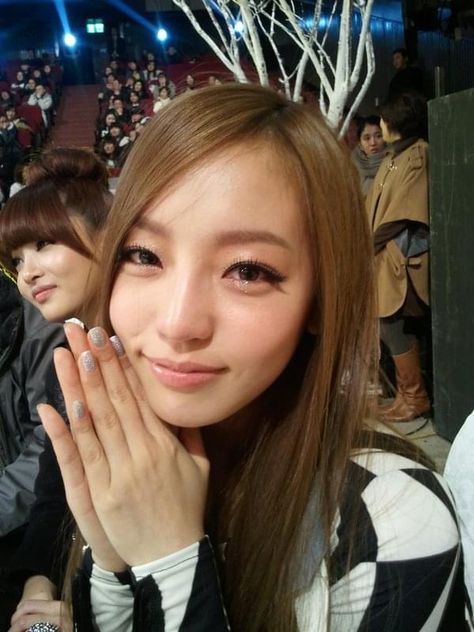 Goo Hara Kara, Go Hara, Hara Kara, Goo Hara, Y2k Icons, Oki Doki, Best Kpop, Girl Blog, Pretty Makeup