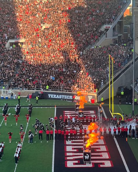 I love Texas Tech & I love Lubbock, TX 🖤🤘🏼❤️ #gunsup #redraiders #texastech #lubbock #lubbocktx Lubbock Texas, Loving Texas, Lubbock Tx, Red Raiders, Texas Tech, Texas, I Love, Quick Saves