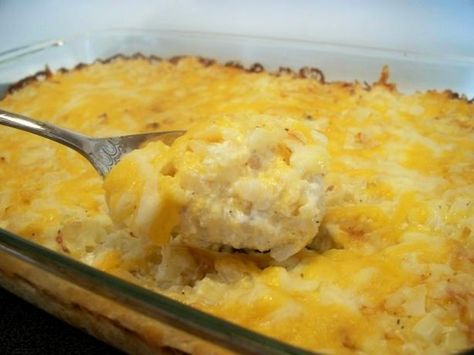 Fabulous & Easy Potato Casserole Side Dish  Read more at: http://www.food.com/recipe/fabulous-easy-potato-casserole-side-dish-92043?oc=linkback Easy Potato Casserole, Casserole Side Dishes, Cheesy Potato Casserole, Christmas Sides, Cheesy Casserole, Potatoe Casserole Recipes, Potato Side Dishes, Easy Cheesy, Potato Casserole