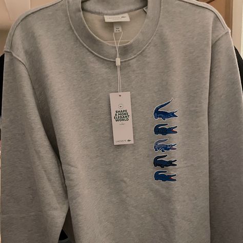 Brand New Lacoste Classic Fit Sweatshirt. Man Size Xl Has Never Been Worn Price Tag. Retail Prices $175. Nice, Comfortable Sweatshirt. It’s Yours For $100!! Lacoste France, Lacoste Sweatshirt, Lacoste Shirts, Lacoste Shirt, Sneakers Nike Air Max, Jersey Jacket, Nike Air Max Tn, Lacoste Men, Long Sleeve Blouse Pattern