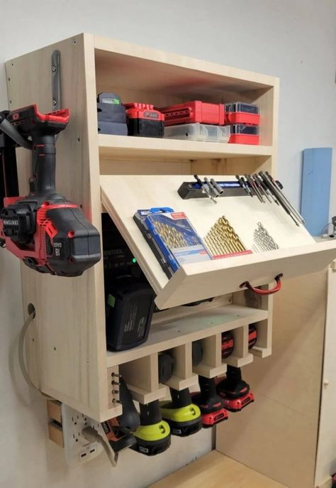 Drill Charging Station, Drill Storage, Wood Organization, Power Tool Storage, Woodworking Shop Plans, Woodworking Shop Projects, Tool Storage Diy, Diy Garage Storage, French Cleat