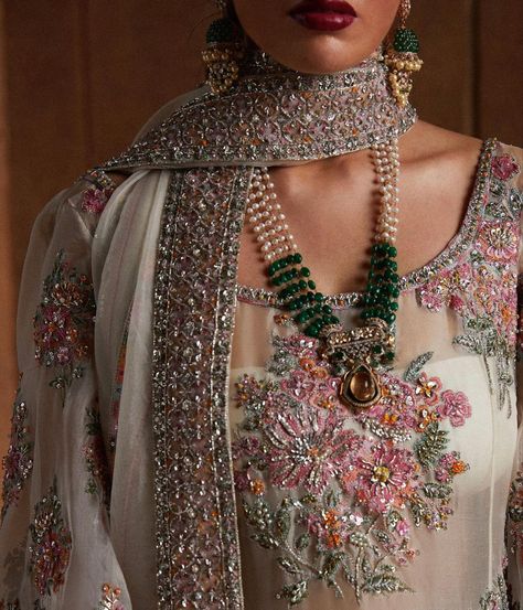 Eid 2024, Kurta Pattern, Casual Bridal Dress, Maharani Designer Boutique, Pakistan Dress, Desi Outfits, Embroidery Fashion Detail, Organza Shirt, Blouse Embroidery