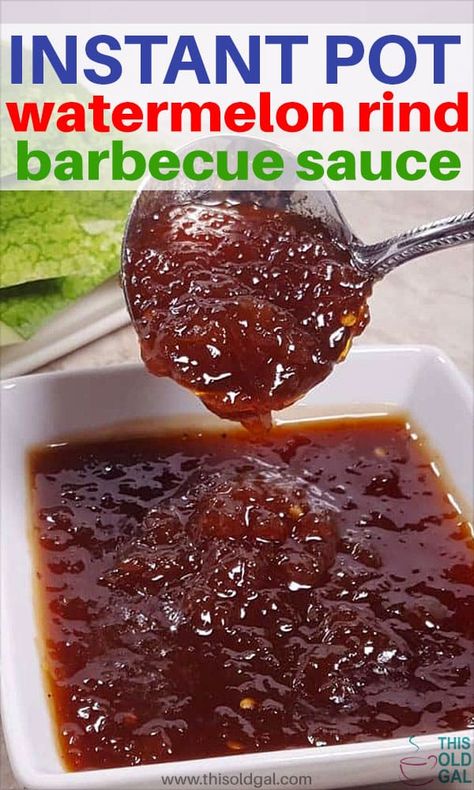 Copycat Hard Rock Café Pressure Cooker Watermelon Rind Barbecue Sauce is a nice change from the same old BBQ Sauce.  Sweet, sticky and with a tiny kick, make this today! Watermelon Rind Sauce, Watermelon Bbq Sauce, Watermelon Bbq, Season Mixes, Barbeque Sauces, Best Instapot Recipes, Smoker Pit, Bbq Party Food, Hard Rock Café