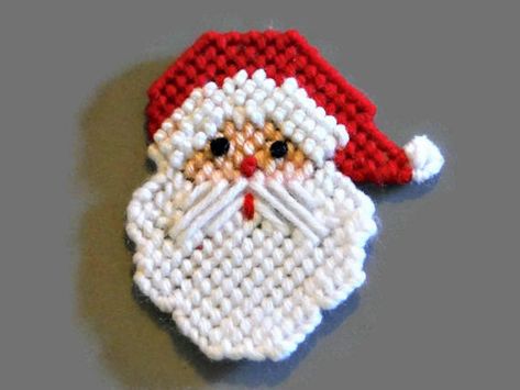 Knitting Art, Refrigerator Decoration, Santa Claus Decorations, Christmas Magnet, Plastic Canvas Ornaments, Plastic Canvas Christmas, Plastic Canvas Patterns Free, Santa Face, Needlepoint Patterns