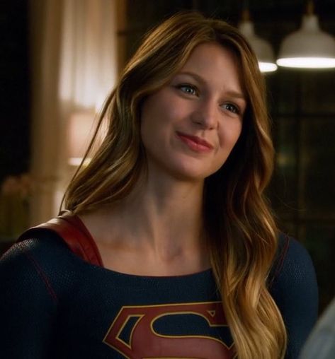 Supergirl Outfit, Chyler Leigh Supergirl, Melisa Benoist, Mellisa Benoist, Basketball Girlfriend, Supergirl Costume, Supergirl Tv, Melissa Supergirl, Supergirl 2015