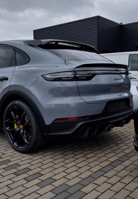 Porsche Suv, Dream Cars Range Rovers, Porsche Cayenne Gts, Cayenne Gts, Amg Car, Luxury Garage, New Porsche, Mom Car, Car Essentials