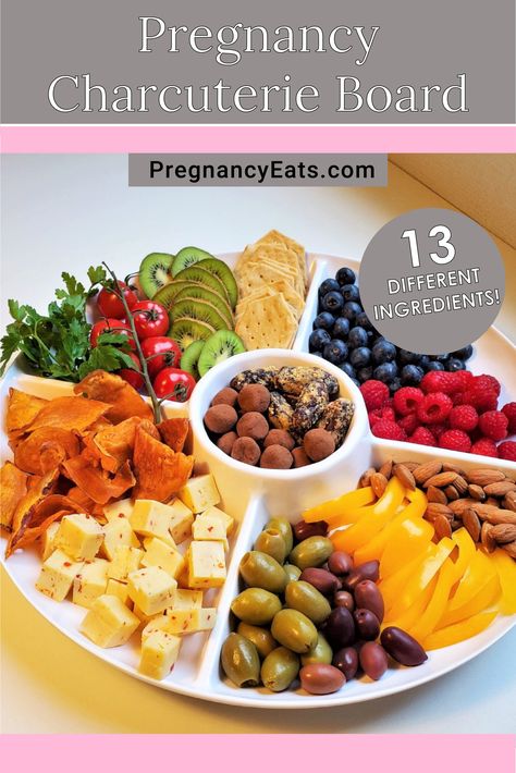 A pregnancy recipe for a small, healthy superfood charcuterie board for pregnant women. Pregnant Friendly Charcuterie, Charcuterie Boards For Pregnant Women, Pregnant Friendly Charcuterie Board, Charcuterie For Pregnant Women, Appetizers For Pregnant Women, Pregnant Charcuterie Board, Pregnant Friendly Appetizers, Gluten Free Pregnancy Meals, Charcuterie Board For Pregnant Women