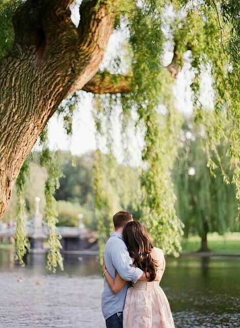 Spring Home Decor Ideas, Creative Engagement Photo, Wedding Fotos, Couple Engagement Pictures, Spring Engagement Photos, Wedding Engagement Pictures, Romantic Engagement Photos, Engagement Pictures Poses, Romantic Photoshoot