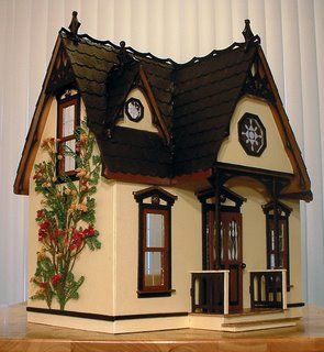 Orchid Dollhouse, Dolly House, Dollhouse Inspiration, Orchid House, Dollhouse Design, Fairy House Crafts, Miniature Orchids, Putz House, Tiny House Nation