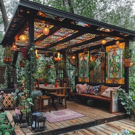 Boho Patio Ideas, Boho Outdoor Patio, Boho Outdoor Space, Beginners Garden, Boho Backyard, Moroccan Garden, Patio Decorations, Bohemian Patio, Boho Patio