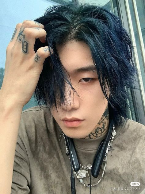 Mullet Asian Men, Hair Tattoo Man, Feng Xin, Punk Boy, Boys Long Hairstyles, Hair Tattoos, Androgynous Fashion, Japanese Men, Hair Reference