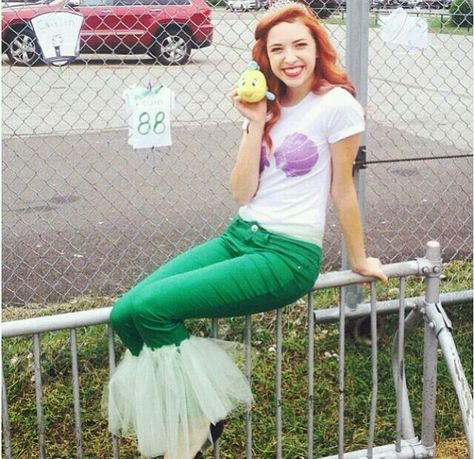 Mermaid costume Ariel Costume Diy, Karneval Diy, Ariel Costume, Mermaid Costume Diy, Ariel Costumes, Little Mermaid Costume, Teacher Costumes, Halloween Disney, Diy Kostüm