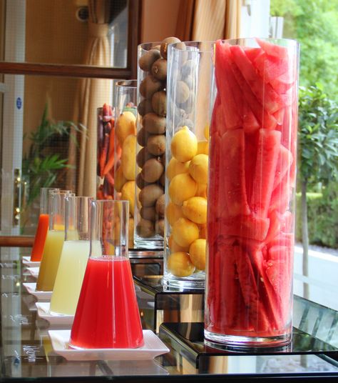 Self Serve Juice Bar, Juice Bar Display, Luxury Juice Bar, Juice Decoration, Juice Display, Fruit Kabobs Display, Juice Station, Juice Cafe, Kids Veggies