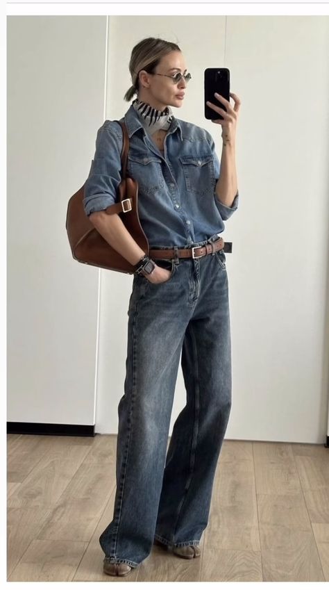 Carpenter Jeans Women Outfit, Jeans Women Outfit, Carpenter Jeans Outfit, Wash Jeans Outfit, Jeans Outfit Women, Jeans Outfits, Women Outfit, Outfit Women, Carpenter Jeans