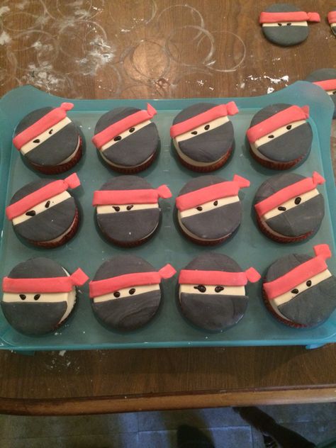 Ninja Desserts Party Ideas, Ninja Cake Pops, Ninja Cupcake Ideas, Ninja Cake Ideas, Ninja Cakes, Ninja Cookies, Ninja Birthday Cake, Ninja Cupcakes, Ninja Cake