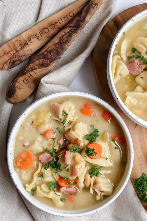 Ham Tortellini Soup, Tortellini Ham, Tortellini Soup Creamy, Ham Tortellini, Ham And Potatoes, Healthy Pesto, Soup Creamy, How To Thicken Soup, Pesto Tortellini