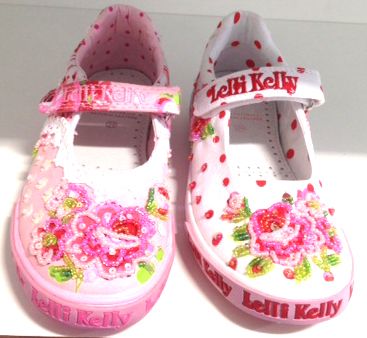 Lelli Kelly Shoes, Art Childhood, Childhood Core, Childhood Aesthetic, Cutest Shoes, Lelli Kelly, Childhood Dreams, Fever Dream, Old Hollywood Movies