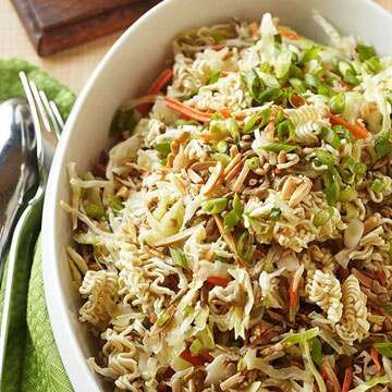 Oriental Coleslaw Easy Potluck Recipes, Asian Coleslaw, Easy Potluck, Potluck Dinner, Potluck Dishes, Coleslaw Mix, Coleslaw Recipe, Potluck Recipes, Side Recipes