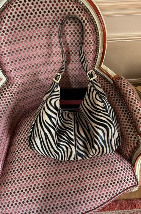 Rouje Bag, Zebra Bag, Thrift Style, Current Obsession, Jeanne Damas, Plush Bags, Vintage Thrift, Autumn Fits, Pretty Bags