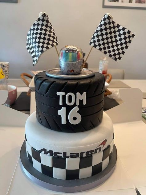 Race Car Tire Cake, Tyre Cake Ideas, Red Bull Racing Cake, Race Birthday Cake, Racing Birthday Cake, Two Fast Birthday Cake, Tyre Cake, Fast And Furious Birthday, F1 Cake