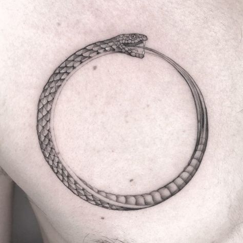 220 Exciting Ouroboros Tattoo Designs For Men and Women (2022) - TattoosBoyGirl Sorry Mom Tattoo, Underground Tattoo, Arm Tattoos Drawing, Ouroboros Tattoo, Traditional Tattoo Sleeve, Shiva Tattoo, Tattoo Designs For Men, Wise People, Baby Tattoos