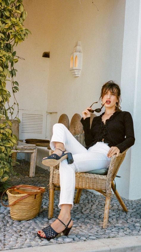 Jeanne Damas Style, Bianca Jagger, Emmanuelle Alt, Parisienne Chic, Parisian Chic Style, Jeanne Damas, Style Guru, Chique Outfits, French Girl Style