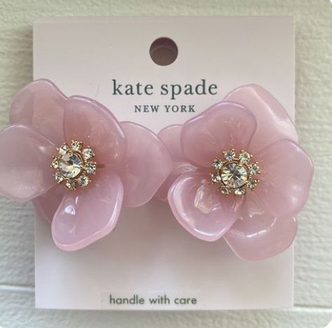 Spade Aesthetic, Kate Spade Aesthetic, Light Pink Jewelry, Kate Spade Earrings Stud, Kate Spade Studs, Petal Earrings, Bee Studs, Pink Jewels, Butterfly Earrings Stud