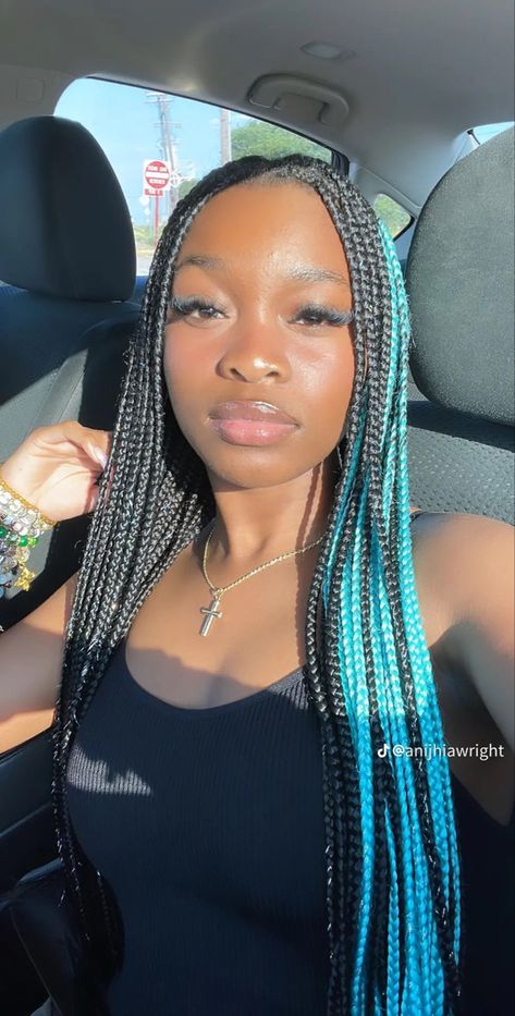 Cute Colored Braids For Black Women, Black And Light Blue Braids, Light Blue Peekaboo Braids, Light Blue Braids For Black Women, Reverse Peekaboo Braids, Braided Hair Colors, Skunk Stripe Boho Braids, Unique Braids Hairstyles, Knotless Braid Colors